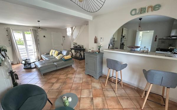 Maison à vendre    7 pièces • 131 m2 Méry-sur-Oise