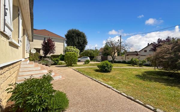 Maison à vendre    6 pièces • 149,07 m2 Saulx-les-Chartreux