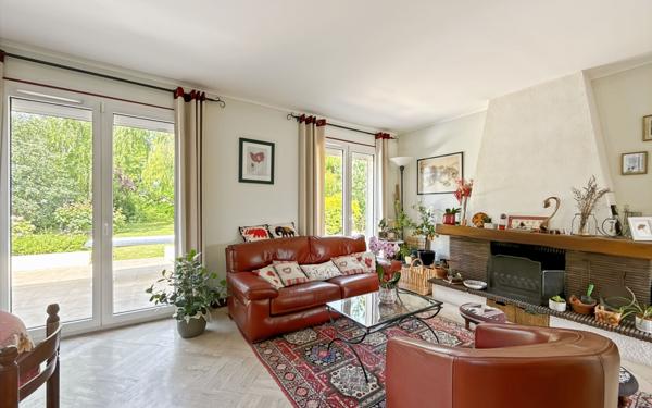 Maison à vendre    6 pièces • 149,07 m2 Saulx-les-Chartreux