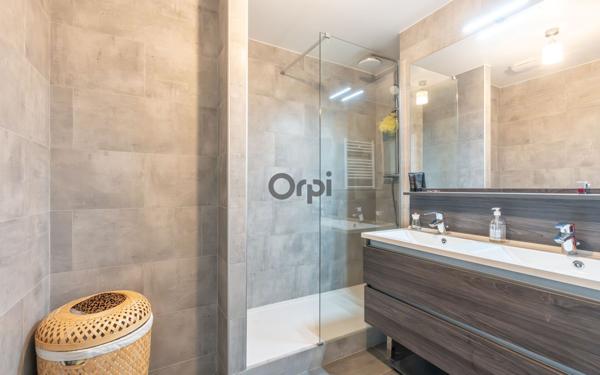 Appartement à vendre    3 pièces • 54,07 m2 Saint-Maurice