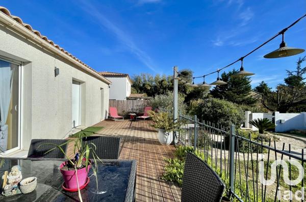 Maison traditionnelle 4 pièces de 94 m² à Langlade (30980)