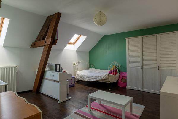 Maison 4 chambres,2h30 PARIS,proche commerces et écoles,NEVERS,centre ville, garage,cave