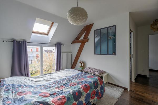 Maison 4 chambres,2h30 PARIS,proche commerces et écoles,NEVERS,centre ville, garage,cave