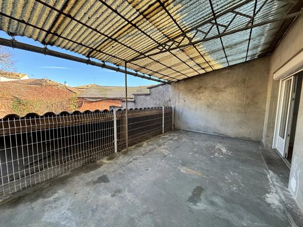 Spacieuse propriété avec potentiel commercial au cœur de Montaigu-de-Quercy