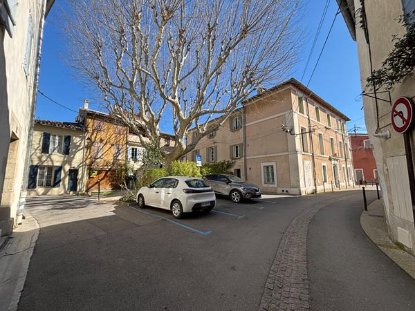 APPARTEMENT T2 48.82M² CENTRE VILLE ISLE SUR LA SORGUE AVEC CAVE