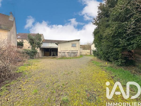 Immeuble à vendre 160 m² Plailly