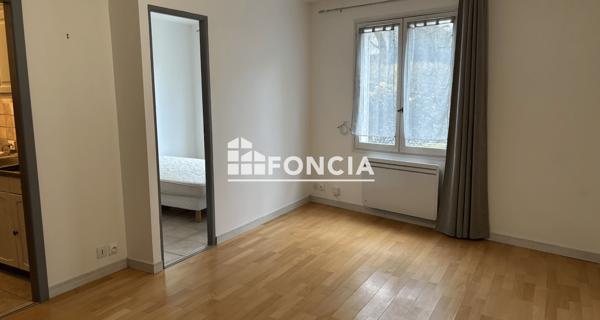 Location Appartement 2 pièces 32.81 m² - Fontainebleau 77300
