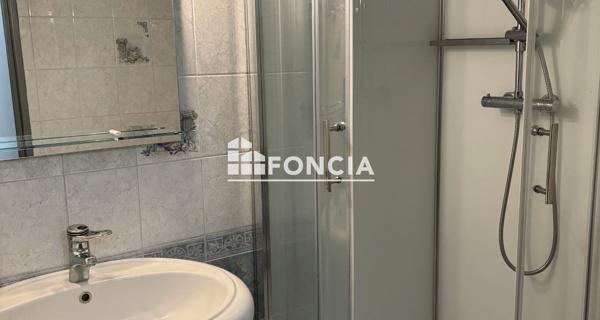 Location Appartement 2 pièces 32.81 m² - Fontainebleau 77300