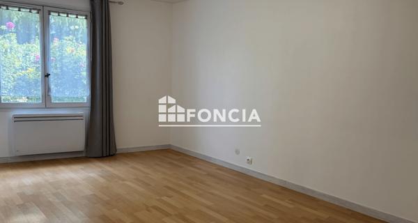 Location Appartement 2 pièces 32.81 m² - Fontainebleau 77300