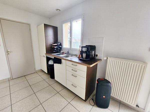Maison de plain pied 79 m² Ecommoy - 3 chambres