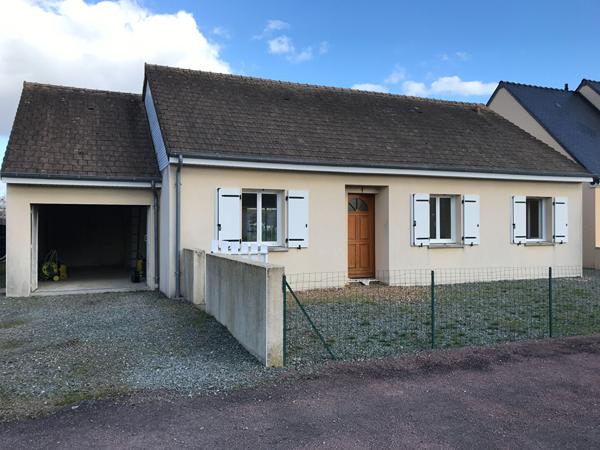Maison de plain pied 79 m² Ecommoy - 3 chambres