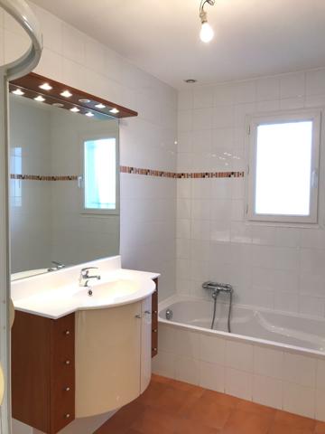 Maison de plain pied 79 m² Ecommoy - 3 chambres