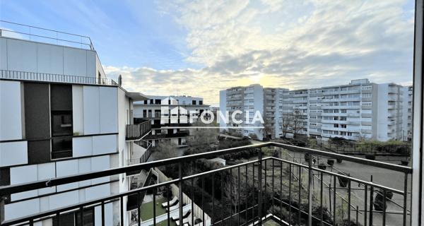 Location Appartement 4 pièces 100.63 m² - Les Ulis 91940