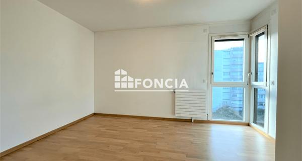 Location Appartement 4 pièces 100.63 m² - Les Ulis 91940