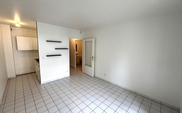Appartement à louer    1 pièce •  Livry-Gargan