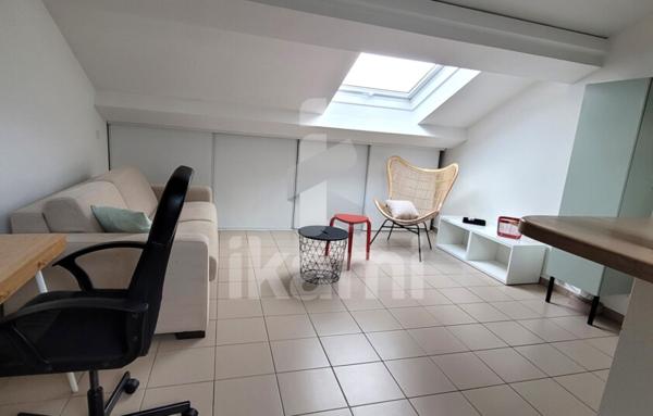 A louer studio meublé 35 m2 à Valence avec chauffage et électricité inclus dans les charges