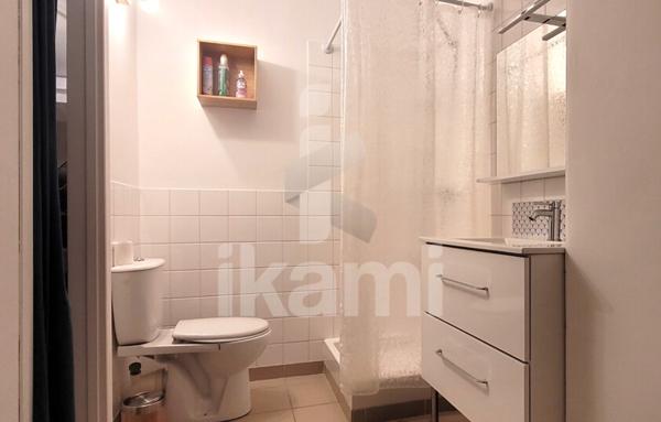 A louer studio meublé 35 m2 à Valence avec chauffage et électricité inclus dans les charges