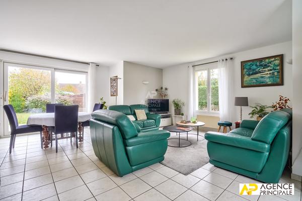 Maison Le Mesnil Le Roi 7 pièce(s) - 4 chambres €1 155 000 ** - Référence 4574