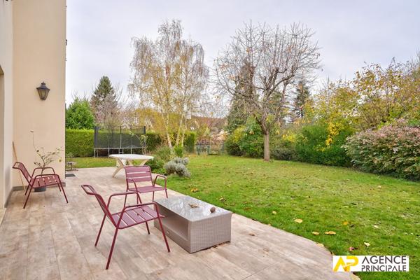 Maison Le Mesnil Le Roi 7 pièce(s) - 4 chambres €1 155 000 ** - Référence 4574