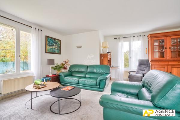 Maison Le Mesnil Le Roi 7 pièce(s) - 4 chambres €1 155 000 ** - Référence 4574