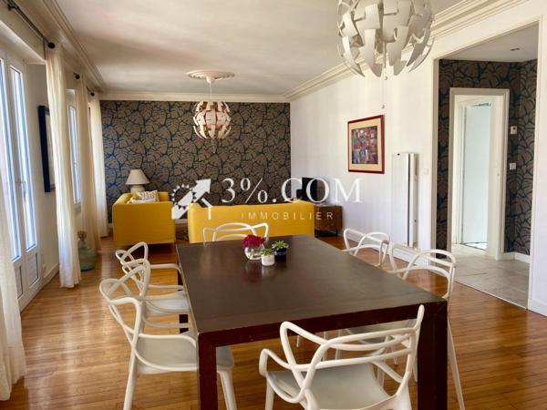 Appartement
                                                                                                                                                                                                                                                                                                                        5 pièce(s)                                                                                                                                                                                                          2 chambre(s)                                                                                                                                                                                                          112  m²