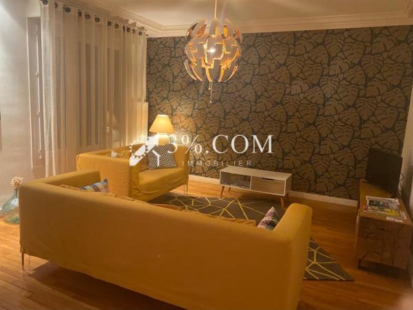 Appartement
                                                                                                                                                                                                                                                                                                                        5 pièce(s)                                                                                                                                                                                                          2 chambre(s)                                                                                                                                                                                                          112  m²