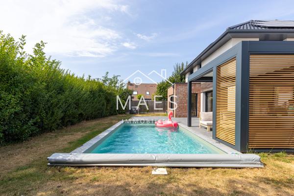 Superbe maison individuelle – 4 chambres – avec piscine