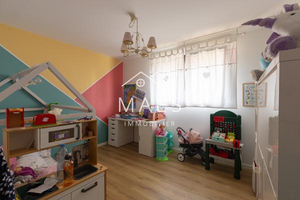 Superbe maison individuelle – 4 chambres – avec piscine