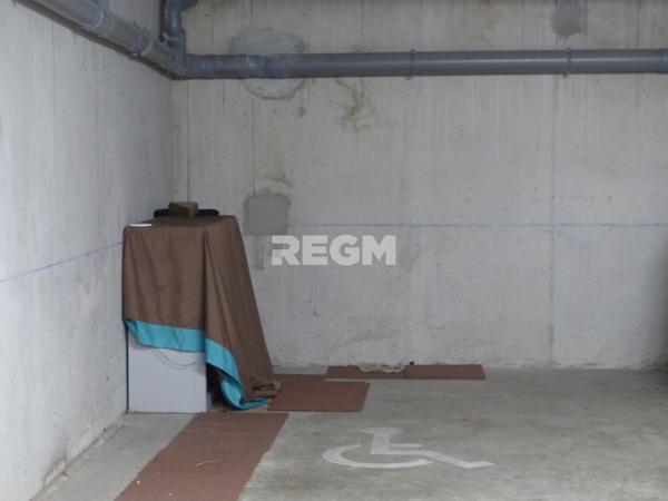 Fouesnant (29170) Place de parking en sous sol proche bourg