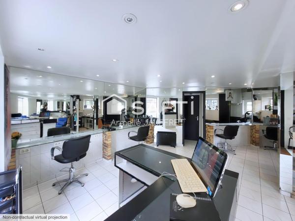 Superbe local commercial et son salon de coiffure