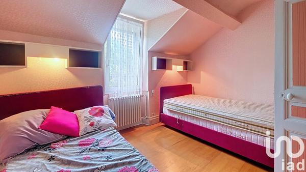 Maison à vendre 9 pièces 215 m² Saint-Hilaire