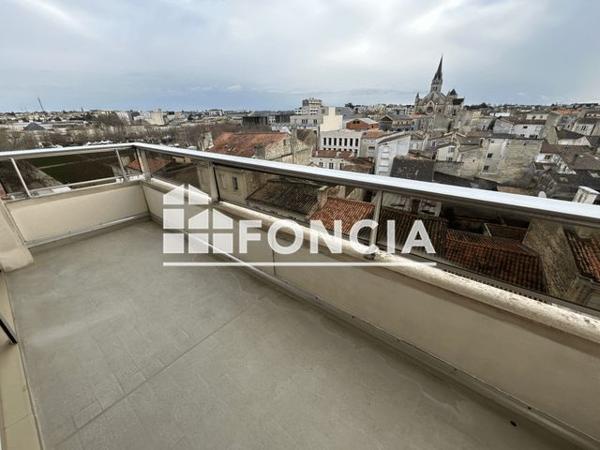 Location Appartement 3 pièces 76.1 m² - 11 RUE ERNEST PEROCHON Niort 79000