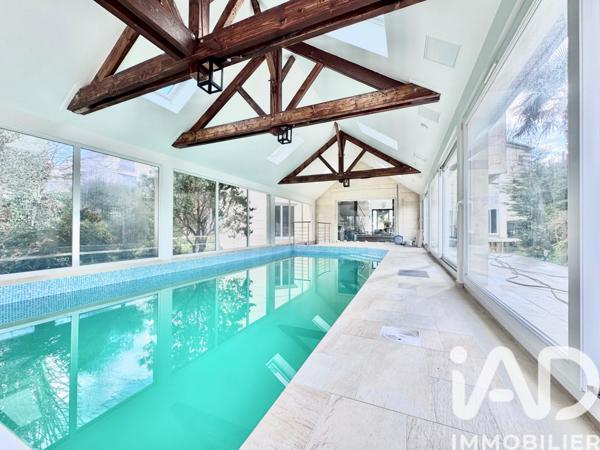 Maison à vendre 10 pièces 361 m² Noisy-le-Grand