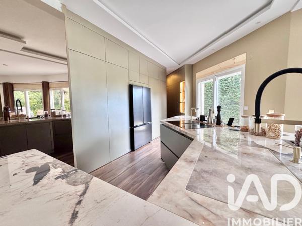 Maison à vendre 10 pièces 361 m² Noisy-le-Grand