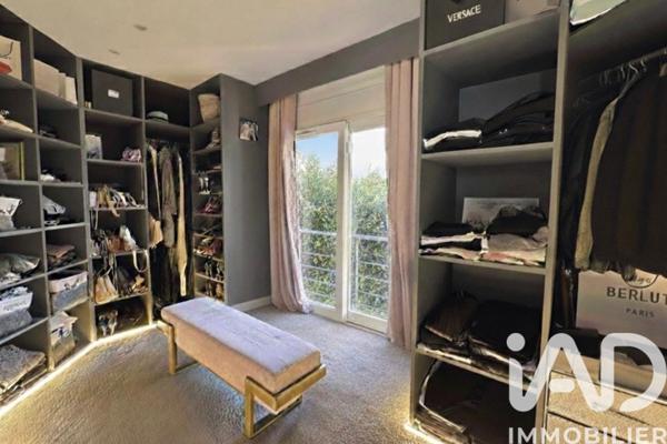 Maison à vendre 10 pièces 361 m² Noisy-le-Grand