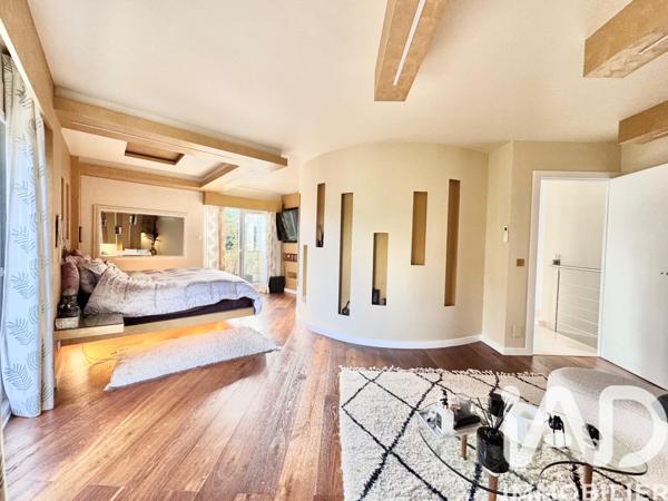 Maison à vendre 10 pièces 361 m² Noisy-le-Grand