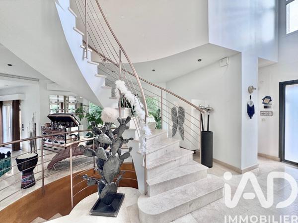 Maison à vendre 10 pièces 361 m² Noisy-le-Grand