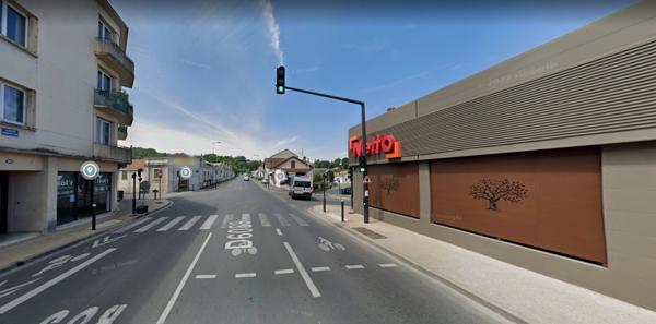 PERIGUEUX Local de 320 m² - Quartier des affaires