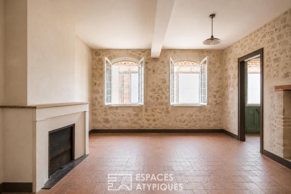 Ensemble immobilier au coeur d’un village médiéval