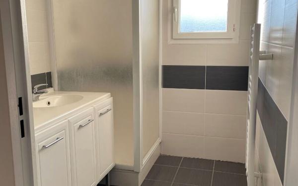 Appartement à louer    3 pièces •  Saint-Laurent-d'Agny