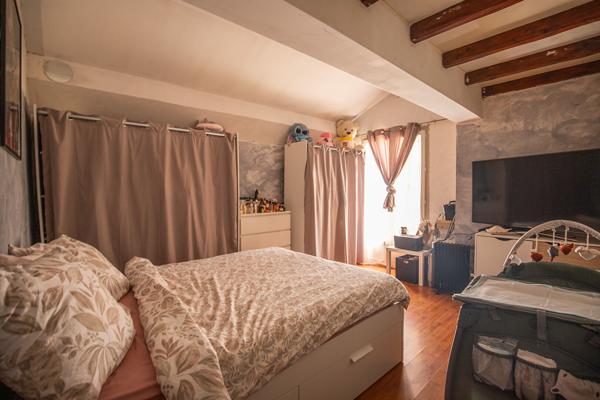Maison 9 pièces 184.3 m2