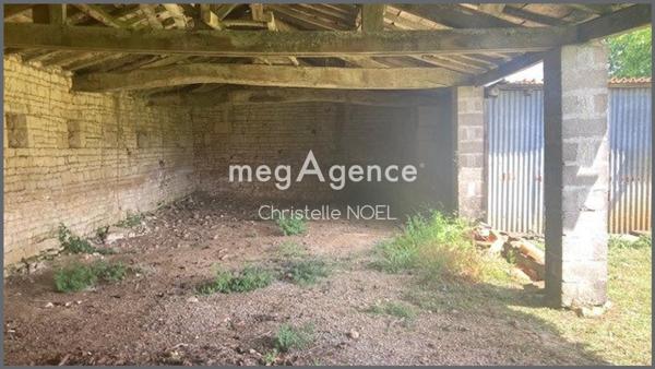 Terrain à LES MAGNILS-REIGNIERS, 85400 - 1000m²