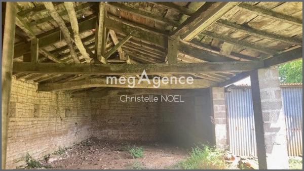 Terrain à LES MAGNILS-REIGNIERS, 85400 - 1000m²