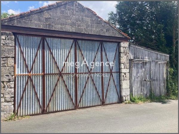 Terrain à LES MAGNILS-REIGNIERS, 85400 - 1000m²