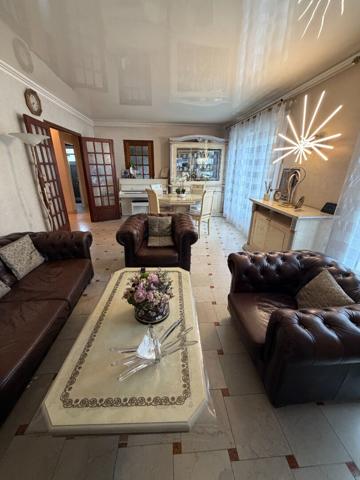 Maison 10 pièces 230 m2