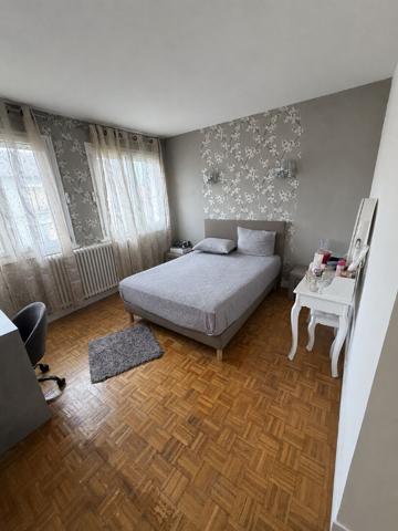 Maison 10 pièces 230 m2