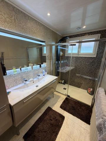 Maison 10 pièces 230 m2