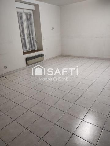 Maison en pierre de caractère d’environ 172 m² sur un terrain de 1210 m².