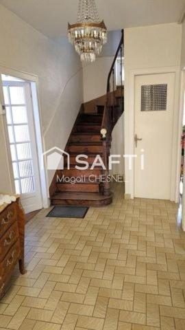 Maison en pierre de caractère d’environ 172 m² sur un terrain de 1210 m².