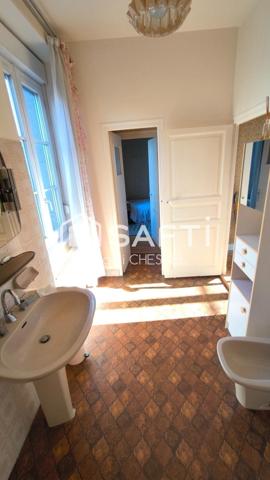 Maison en pierre de caractère d’environ 172 m² sur un terrain de 1210 m².